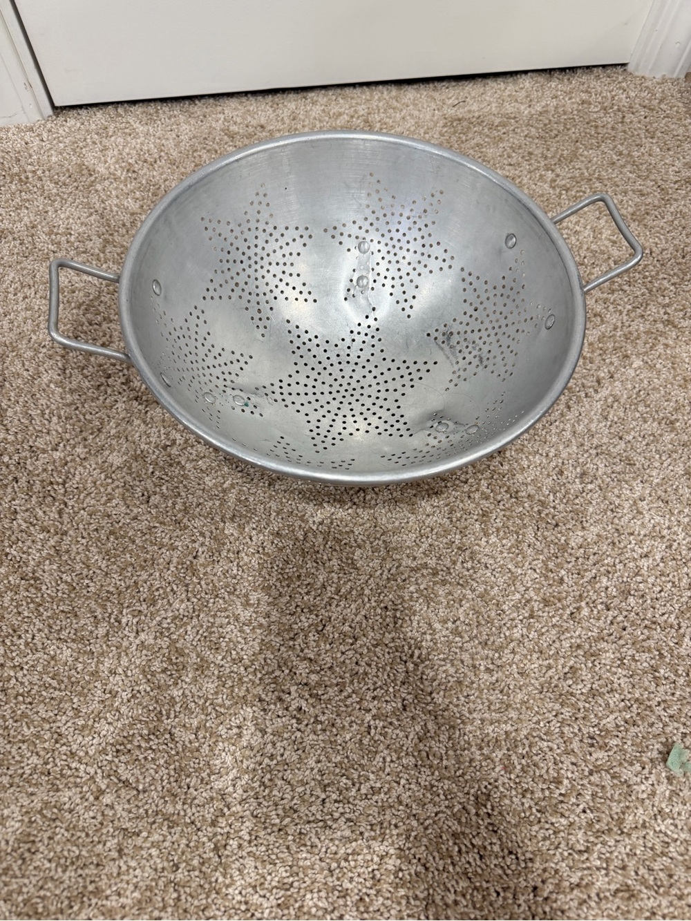 Vintage Aluminum Star Colander 11” Footed Strainer Handles Farmhouse kitchen